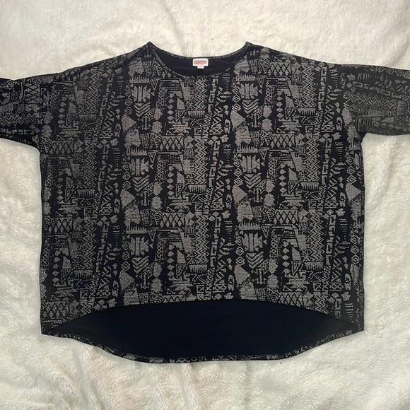 LuLaRoe Black and Silver Patterned Top - Picture 4 of 4